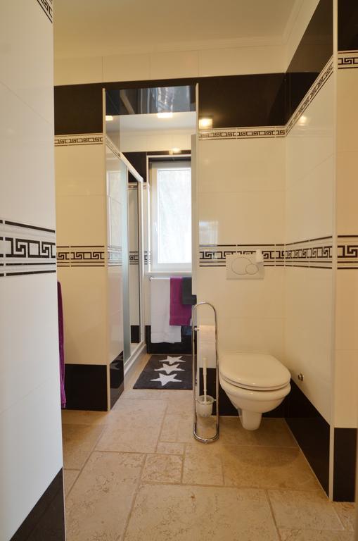 Apartment Kare Ровінь Екстер'єр фото